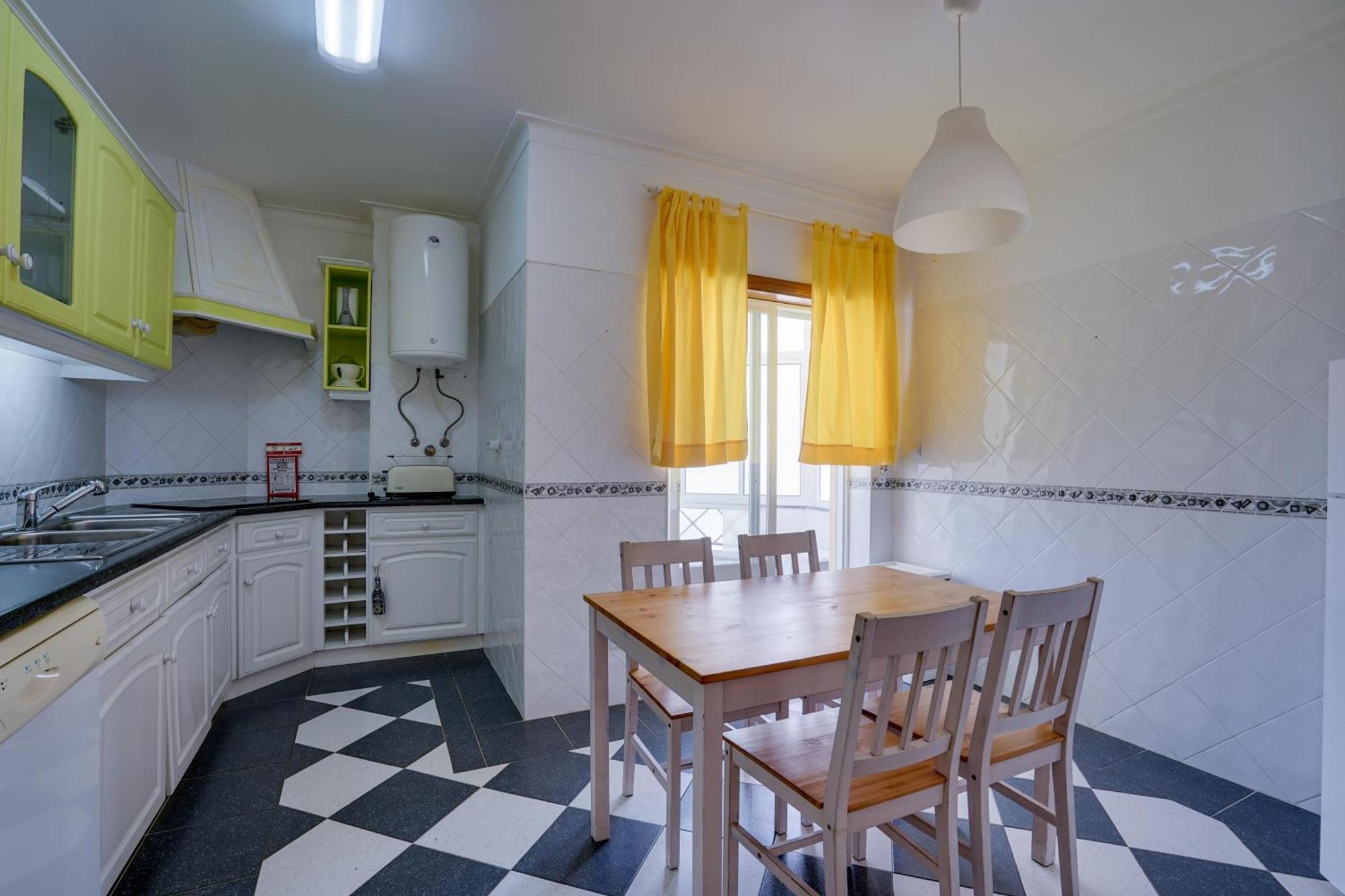 Peniche Sun & Surf Apartment ภายนอก รูปภาพ
