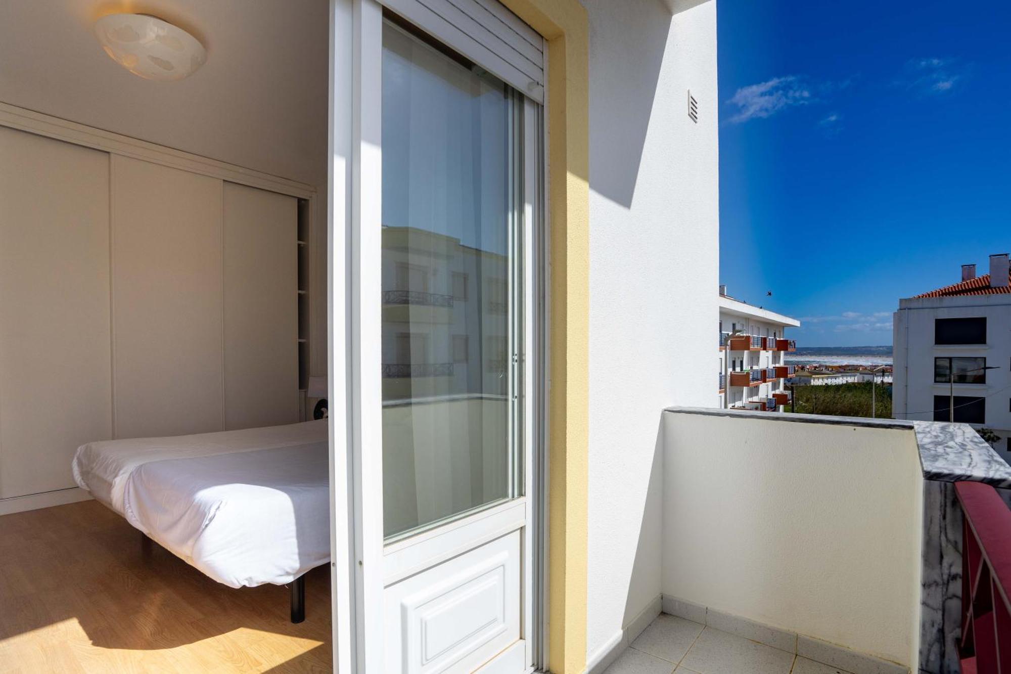 Peniche Sun & Surf Apartment ภายนอก รูปภาพ